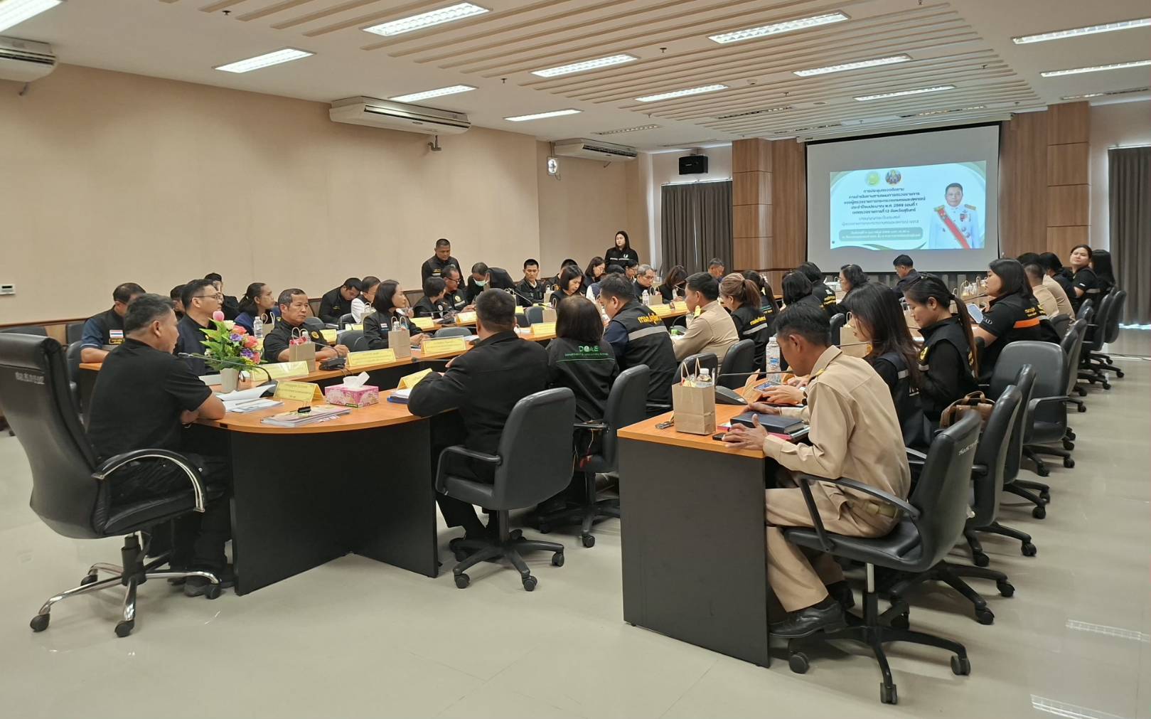 title - ผู้ตรวจราชการ ส.ป.ก. เข้าร่วมประชุมติดตามผลการดำเนินงานตามแผนการตรวจราชการของผู้ตรวจราชการกระทรวงเกษตรและสหกรณ์ ประจำปีงบประมาณ พ.ศ. 2569 รอบที่ 1 เขตตรวจราชการที่ 13 จังหวัดสุรินทร์